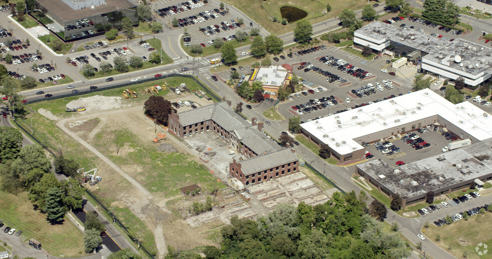 1086 N Broadway, Yonkers, NY for lease - Aerial - Image 3 of 8