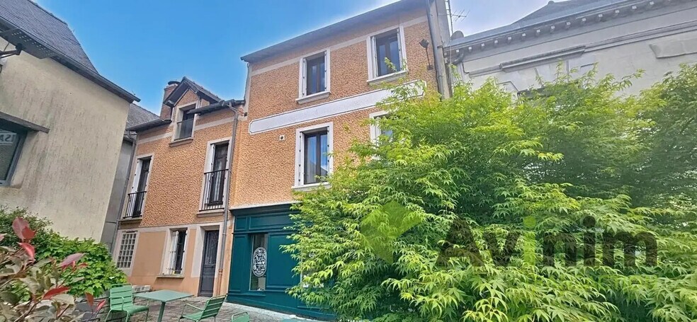 Retail in Bain-de-Bretagne for sale - Building Photo - Image 1 of 2