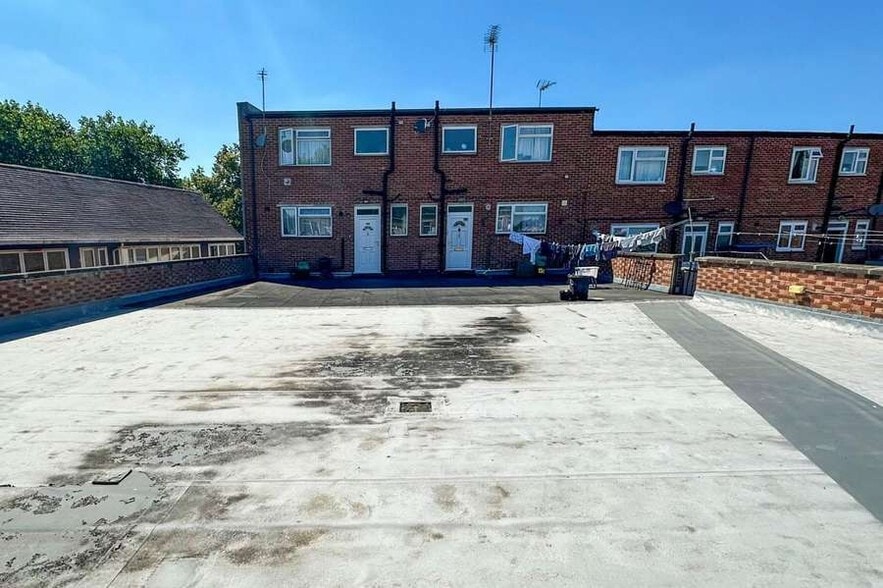 148-150 Crockhamwell Rd, Reading for sale - Building Photo - Image 2 of 25