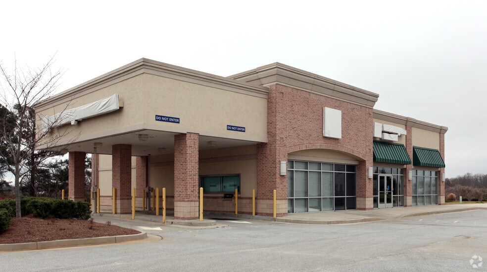 1301 N Express Way, Griffin, GA 30223