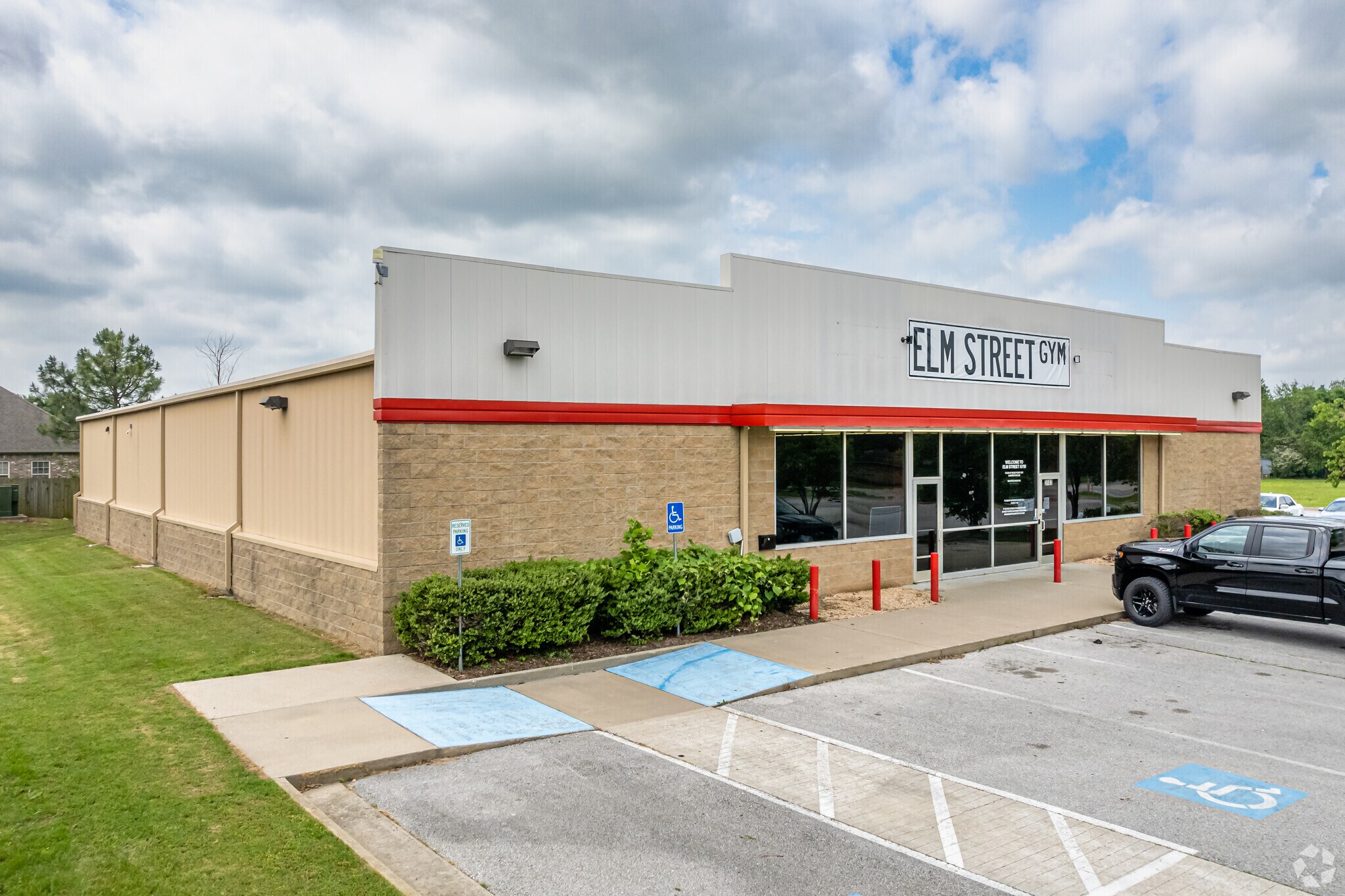 3503 Elm Springs Rd, Springdale, AR for sale Primary Photo- Image 1 of 1