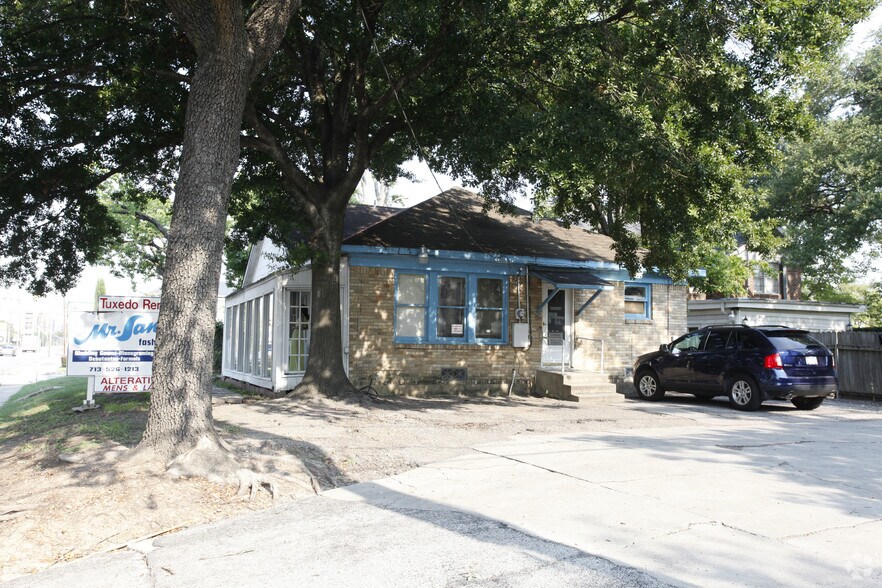 2529 Kingston Dr, Houston, TX 77098