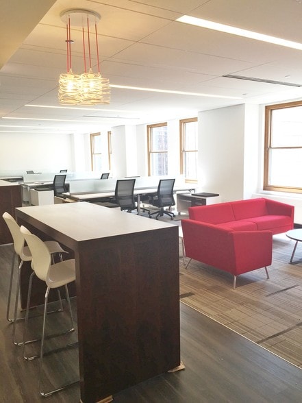 333 N Michigan Ave, Chicago, IL for lease - Interior Photo - Image 2 of 24