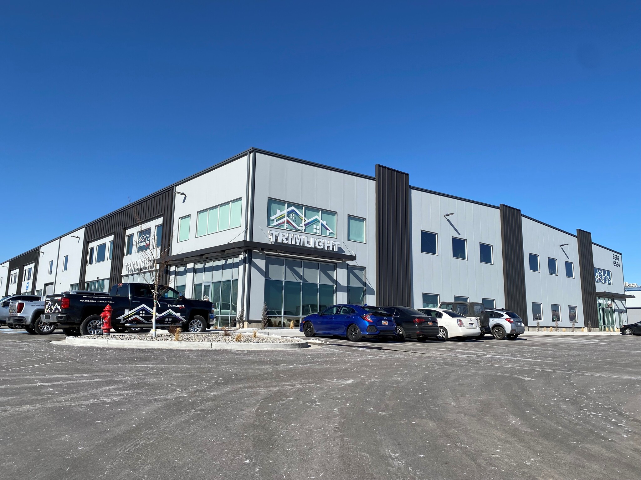 6580 S Airport Rd, West Jordan, UT for lease Building Photo- Image 1 of 4