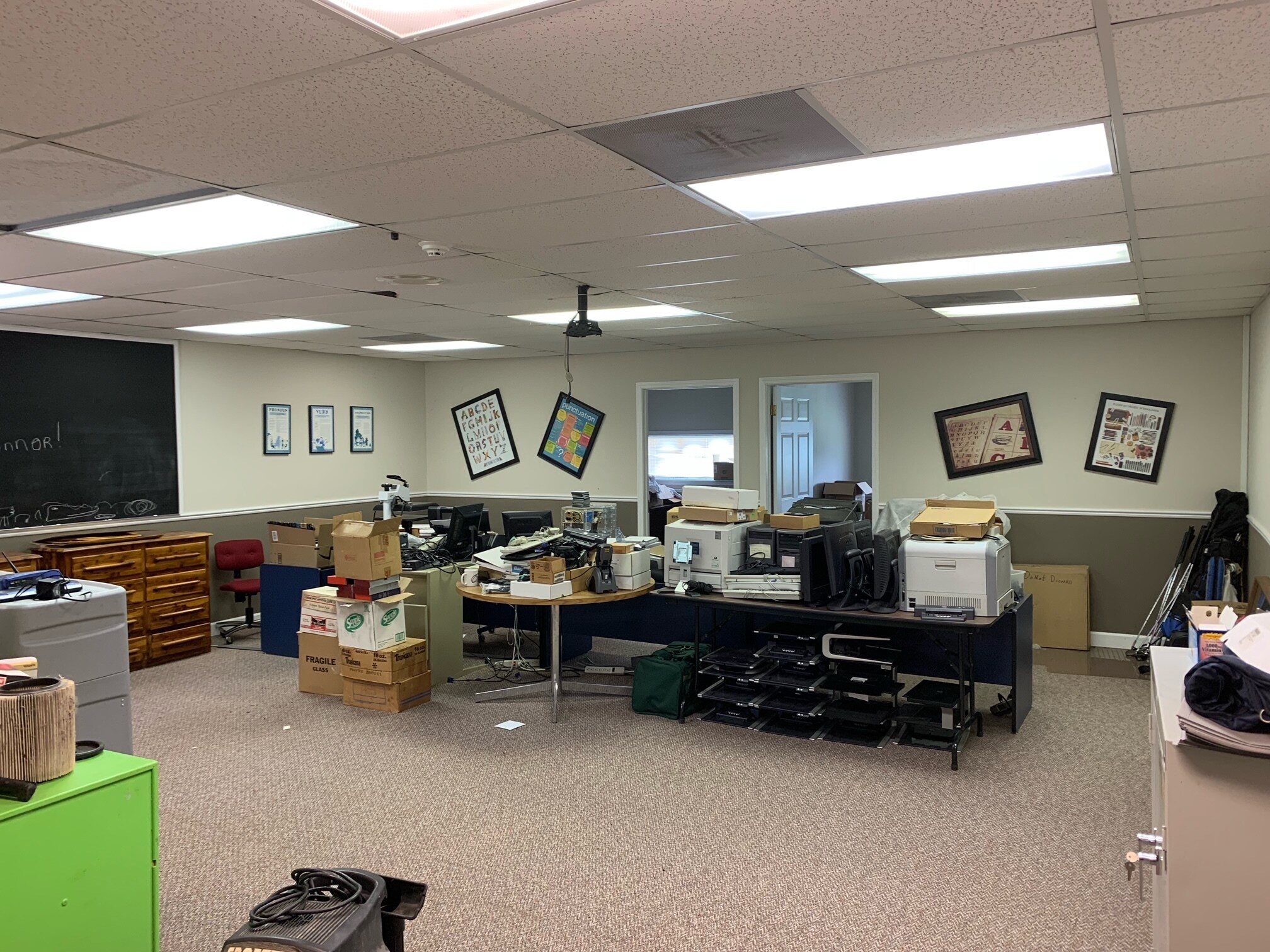 572 Yorkville Rd E, Columbus, MS 39702 Office for Lease