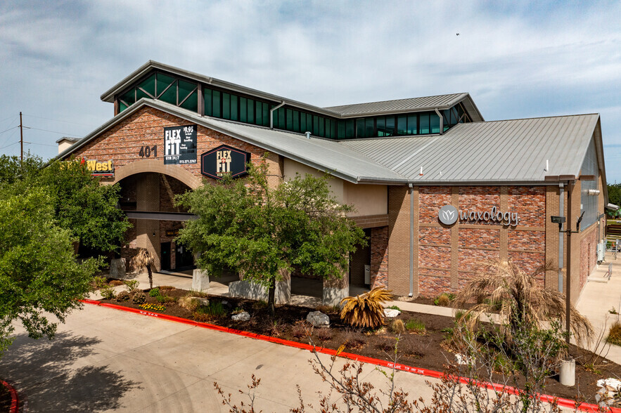 401-421 E Whitestone Blvd, Cedar Park, TX for lease - Building Photo - Image 1 of 6