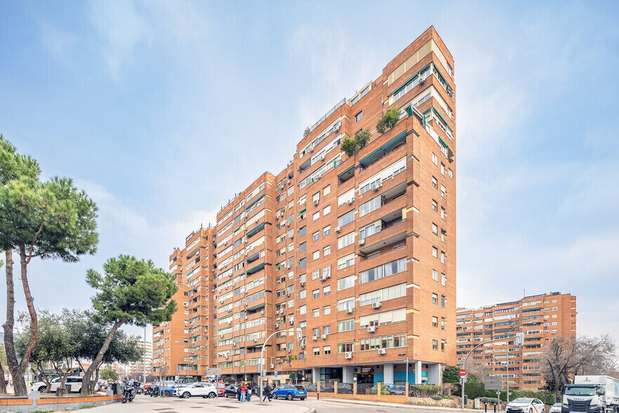 Calle de la Condesa de Venadito, 12, Madrid, Madrid for sale - Primary Photo - Image 1 of 1
