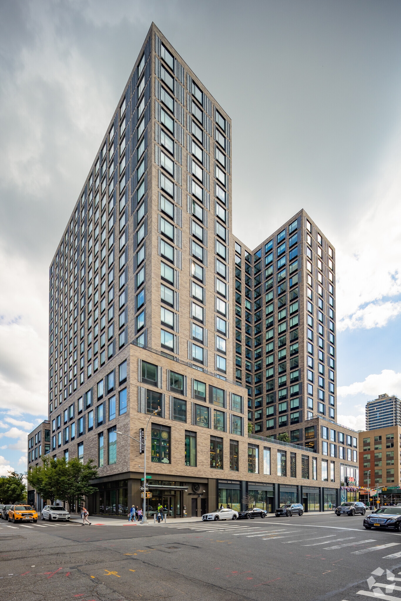 1200 3Rd Ave New York Ny 10021 - 0isis3j