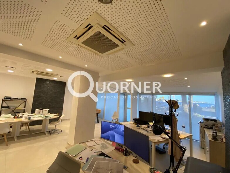 Office in Fréjus for lease - Building Photo - Image 3 of 9
