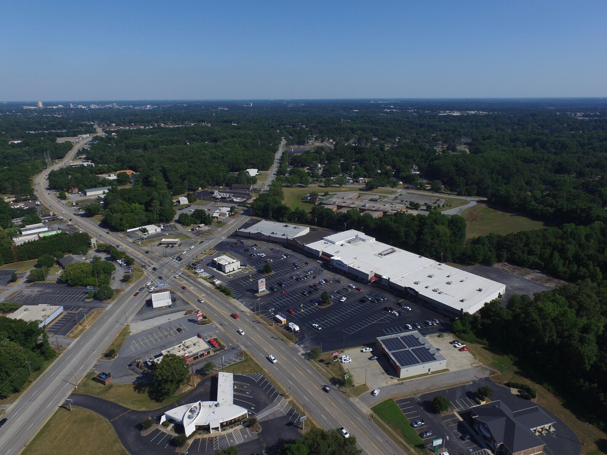 3-17 Farrs Bridge Rd, Greenville, SC for sale Building Photo- Image 1 of 1