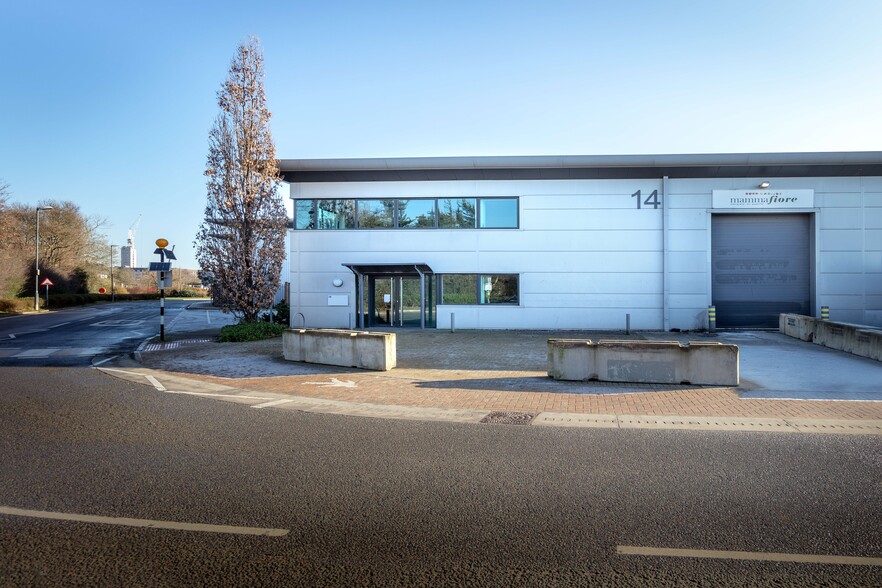 Ockham Dr, Greenford for lease - Building Photo - Image 1 of 4