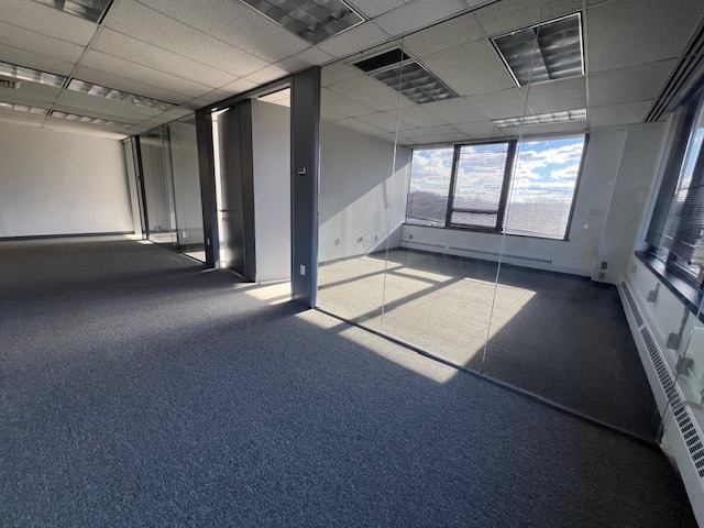 35 E Grassy Sprain Rd, Yonkers, NY for lease Interior Photo- Image 1 of 3