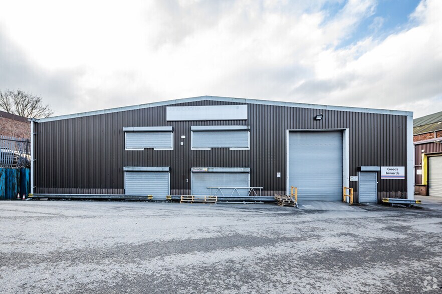 Stalybridge Industrial Estate, Stalybridge for lease - Building Photo - Image 2 of 5