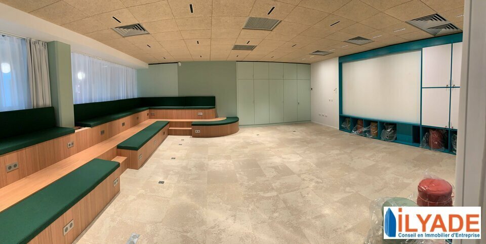 Golf, Aix En Provence for lease - Building Photo - Image 3 of 8