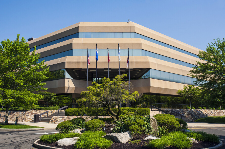 1 Omega Dr, Stamford, CT for lease - Building Photo - Image 1 of 4