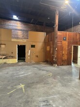 821 E 25th St, Winston-Salem, NC for lease Interior Photo- Image 2 of 7