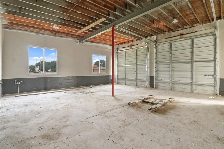 101 Doctor Donnie H Jones Jr Blvd W, Princeton, NC for sale - Interior Photo - Image 3 of 4