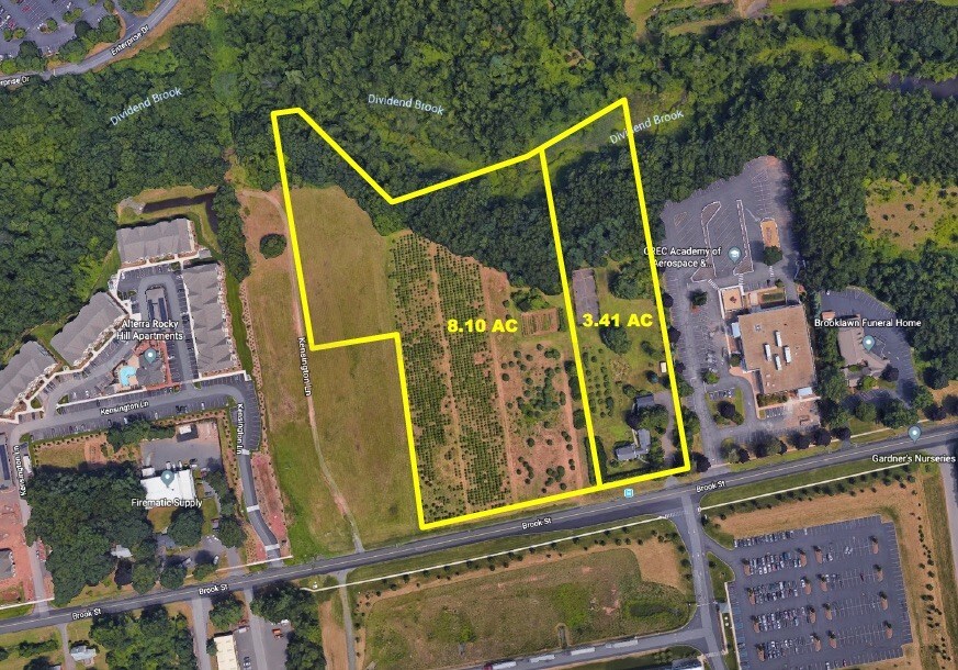 553 Brook St, Rocky Hill, CT 06067