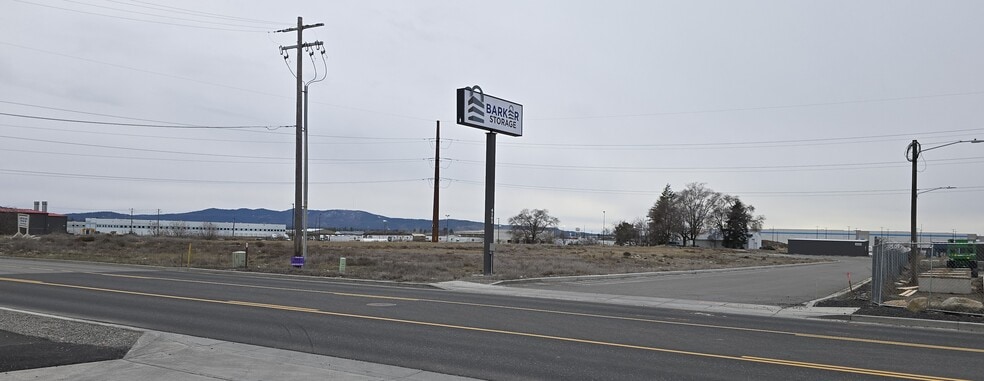4200 Barker rd, Spokane Valley, WA for lease - Primary Photo - Image 1 of 2
