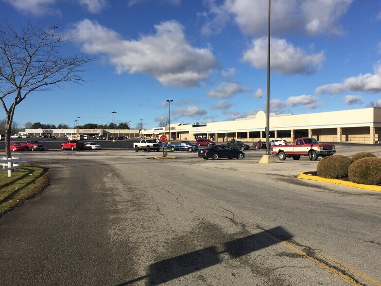 364 Pinecrest Dr, Morehead, KY 40351