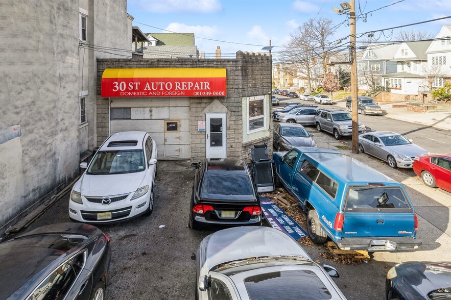 753 Jf Kennedy Blvd, Bayonne, NJ for sale - Building Photo - Image 1 of 1