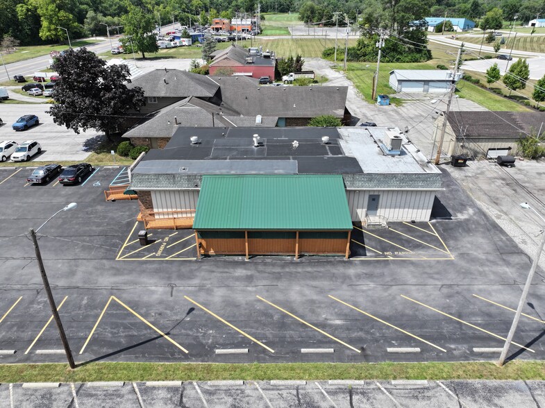 303 E Tillman Rd, Fort Wayne, IN for sale - Building Photo - Image 2 of 2