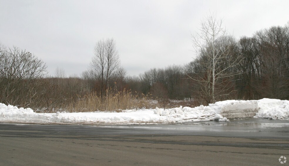 25 Talbot Ln, South Windsor, CT for sale - Primary Photo - Image 1 of 1