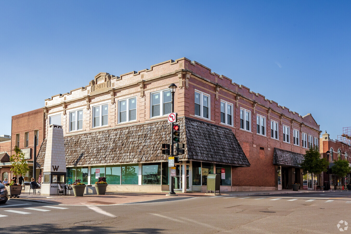 100-110 Main St, Wheaton, IL 60187 | LoopNet