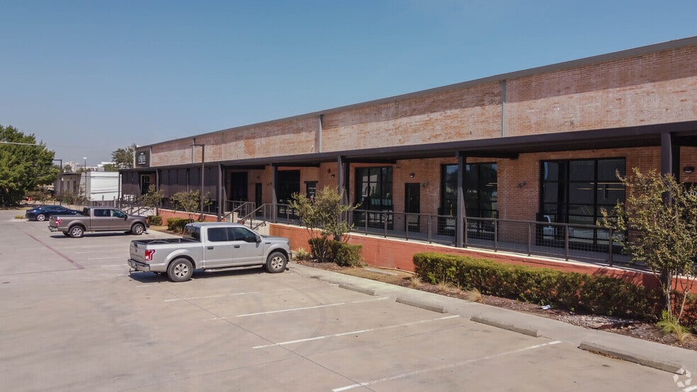 1108 Quaker St, Dallas, TX for lease - Building Photo - Image 3 of 20