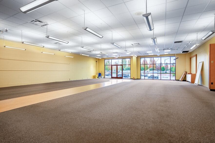 3815 Devonshire Ave NE, Salem, OR for lease - Building Photo - Image 3 of 9