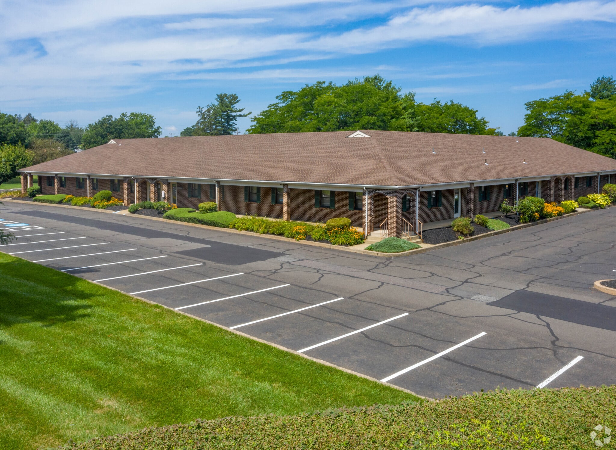 600 Louis Dr, Warminster, PA for sale Primary Photo- Image 1 of 1