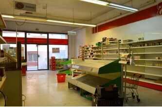 Retail in Vilanova i la Geltrú, Barcelona for lease Interior Photo- Image 2 of 6