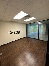 2470 St Rose Pky, Henderson, NV for lease Building Photo- Image 1 of 8