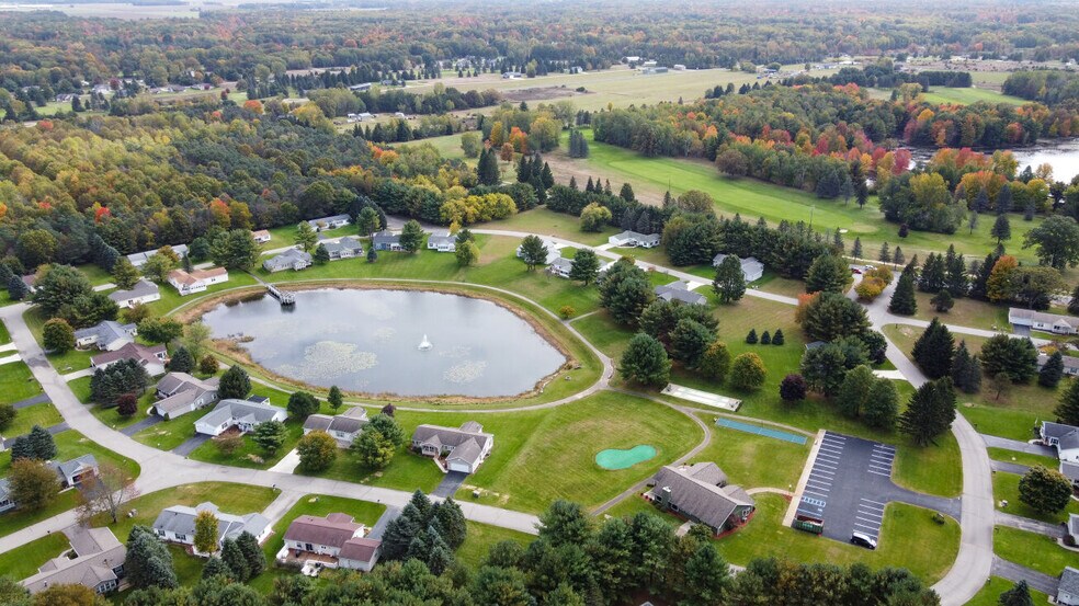 10406 Pierce Rd, Stanwood, MI 49346