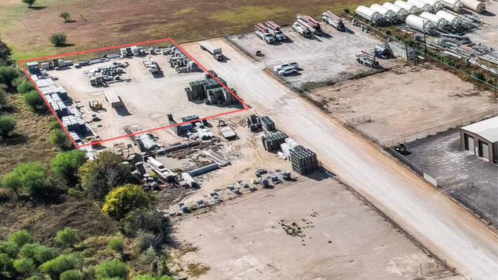 7409 Buttrum Way, New Braunfels, TX for lease - Building Photo - Image 3 of 3