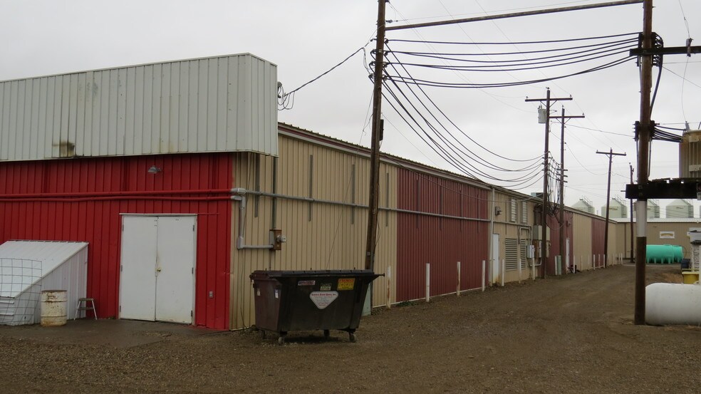 105 10th St, Circle, MT 59215