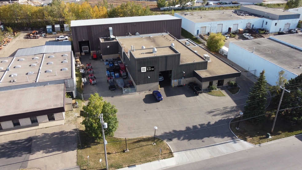 8011 Davies Rd NW, Edmonton, AB for sale - Building Photo - Image 1 of 5