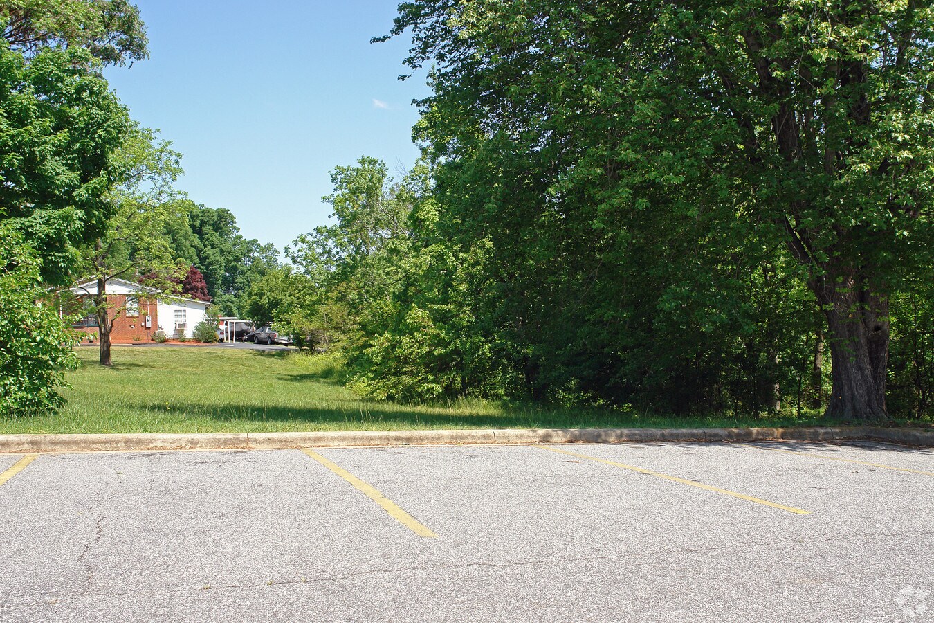 Lenoir Rhyne Blvd SE, Hickory, NC 28602 Land for Sale