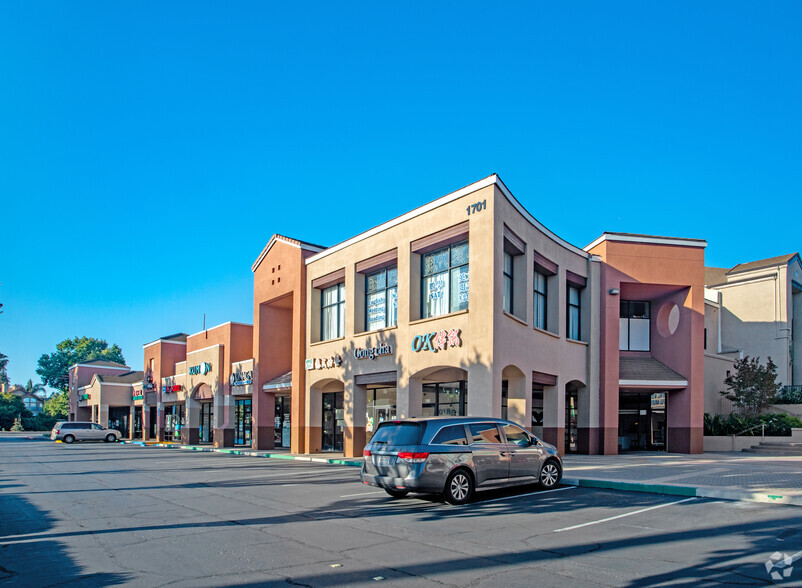 1633-1715 Lundy Ave, San Jose, CA for lease - Building Photo - Image 3 of 8