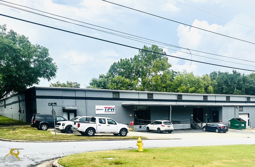 Metro Industrial 4-Property Portfolio portfolio of 4 properties for sale on LoopNet.com - Building Photo - Image 2 of 5