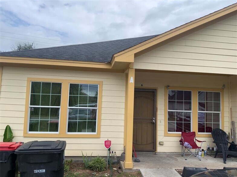 9805 Dulcimer St, Houston, TX for sale - Building Photo - Image 2 of 5