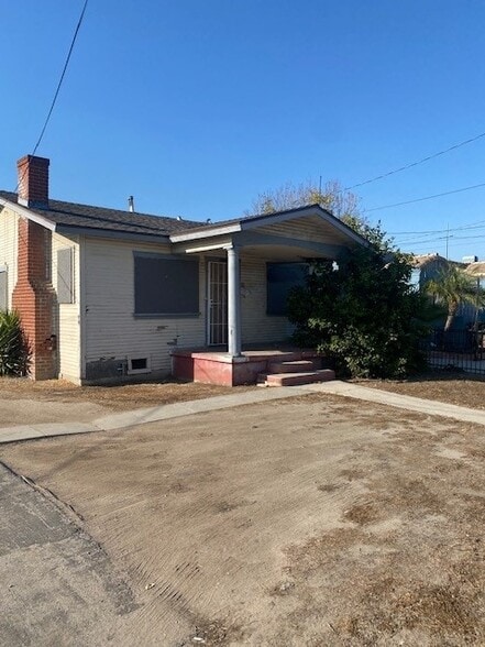 6929-6933 Pine Ave, Bell, CA for sale - Building Photo - Image 1 of 11