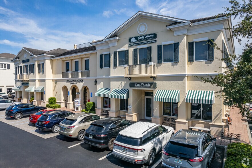 225 Banyan Blvd, Naples, FL for sale - Primary Photo - Image 1 of 1