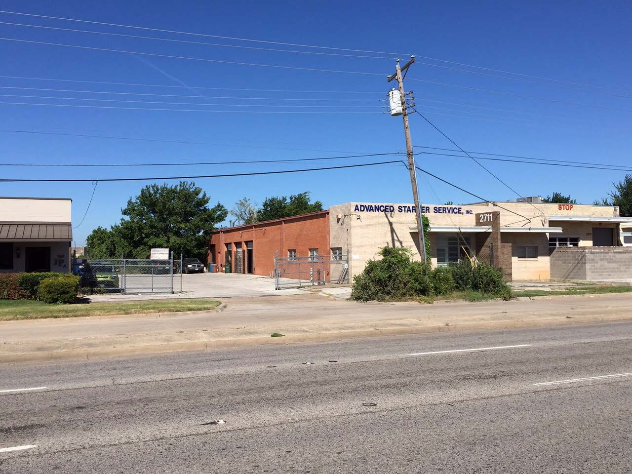 2711 Irving Blvd, Dallas, TX for lease Primary Photo- Image 1 of 4