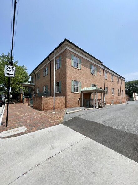 12 N Washington St, Winchester, VA for lease - Building Photo - Image 3 of 15