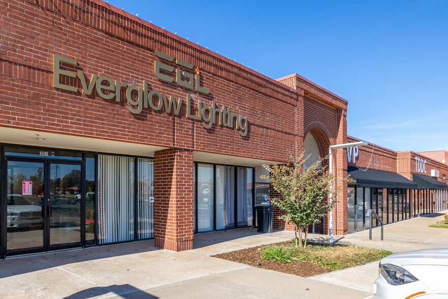 351 N Air Depot Blvd, Midwest City, OK for lease - Building Photo - Image 2 of 19