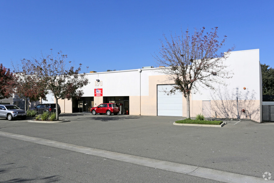 1270 Triangle Ct, West Sacramento, CA for lease - Building Photo - Image 1 of 2