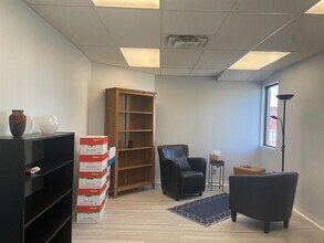 430 Boul De L'hôpital, Gatineau, QC for sale Interior Photo- Image 1 of 5