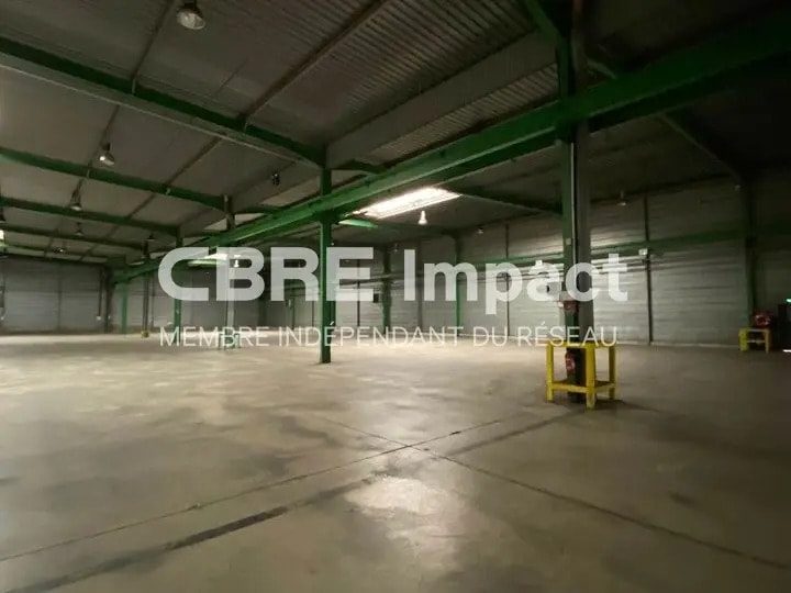 Flex in Saint-Apollinaire for lease - Building Photo - Image 3 of 9