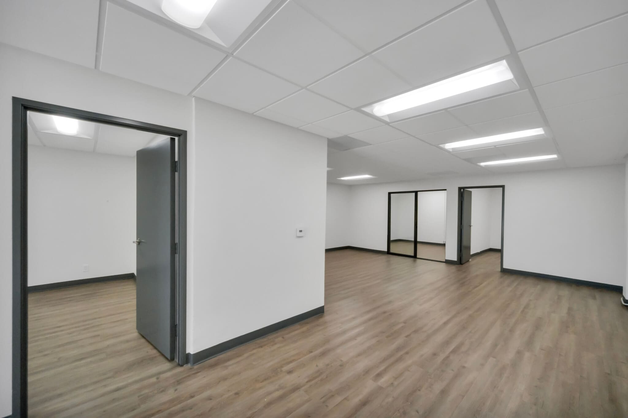 11100 Hindry Ave, Los Angeles, CA for lease Interior Photo- Image 1 of 10